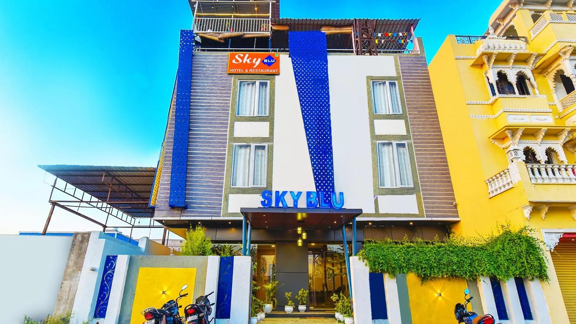 Sky Blu Hotel And Rooftop Restaurant أُودايبور